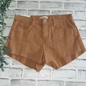 L’Agence Audrey Mid Rise Short Mi-Hauteur Short (Dark Camel Color)